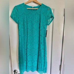 Spring dress by Laundry by Shelli Segal with tags. Size 6.